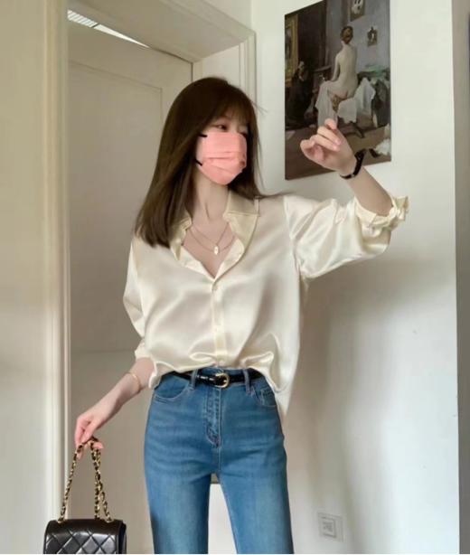 【简牧羊真丝缎面衬衫】质感一绝的真丝缎面轻奢衬衫来啦！！真丝缎面的光泽感，超赞的柔顺度和垂坠感❗ 商品图4