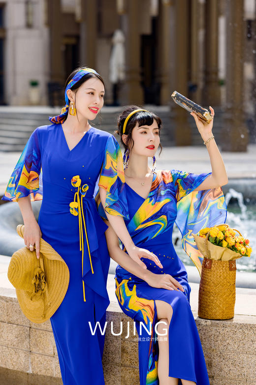 3022084 莱茵印月 克莱茵蓝连衣裙 雾境 商品图6