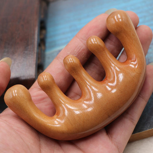 绿檀木梳子按摩梳头部经络梳子 大号家用通头皮按摩梳 商品图3