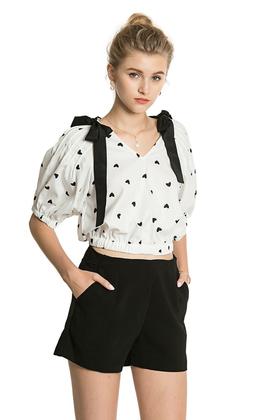 SUMMER & SAGE 黑色心形蝴蝶结短版上衣 2772