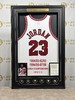 收藏系列 乔丹 公牛队23号白色 亲笔签名球衣 商品缩略图1