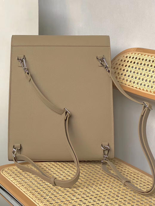 AKIIKA | Small Briefcase  [ 小号公文包 白 / 浅驼 ] 商品图3