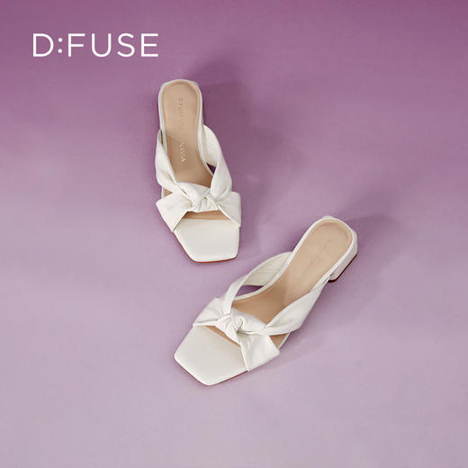 DFuse迪芙斯夏季新款羊皮褶皱蝴蝶结粗跟穆勒拖鞋DF32110669 商品图1