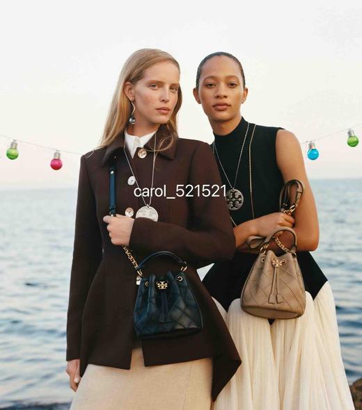 正单 TB Fleming小号软皮水桶包 商品图3