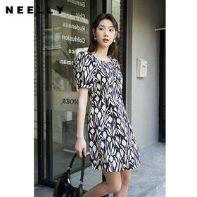 NEELLY纳俪气质方领印花连衣裙女中长款显瘦收腰A字裙夏季新款潮N23044Y05509