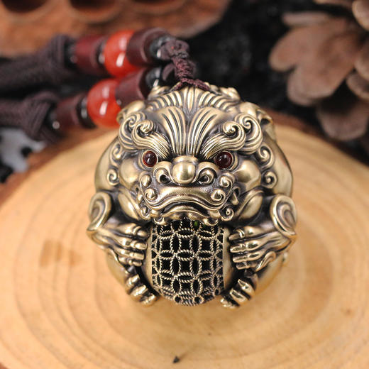 貔貅镂空钱币球黄铜手把件（可转动） 商品图7