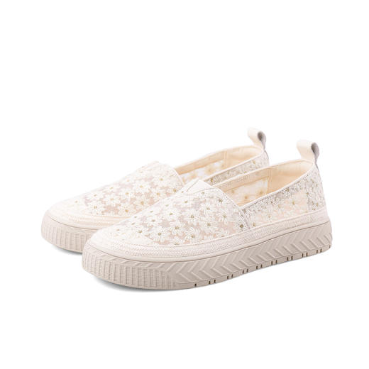 Safiya/索菲娅 2023春季新品假日小雏菊蕾丝草编一脚蹬休闲渔夫鞋 SF31112441 商品图3