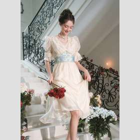 BeQueenStory【幽香百合】轻奢气质温柔风仙女收腰连衣裙2023春季新款