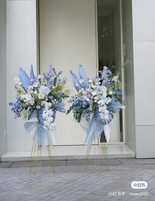 金色三脚花篮架 商品图6