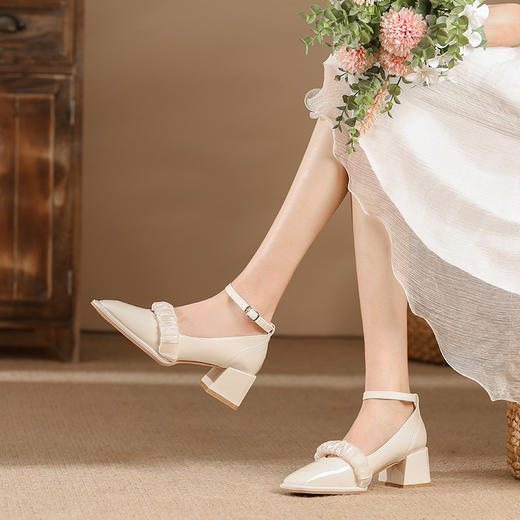 「三色可选！法式小香风」玛丽珍鞋女2023年春夏新款仙女风漆皮方头浅口粗跟一字扣带单鞋女 商品图2