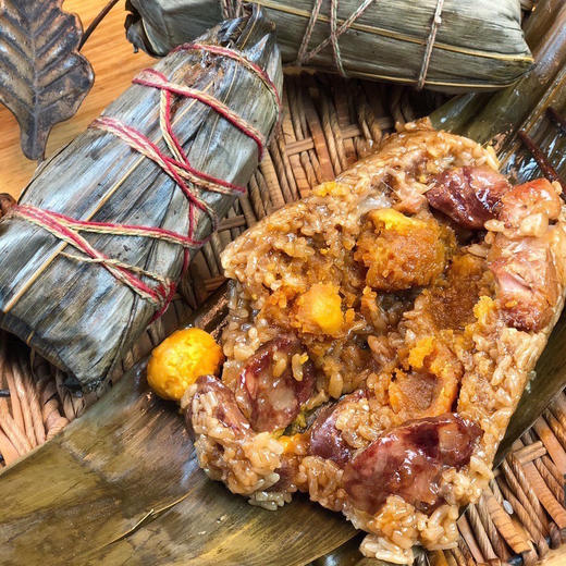 招牌蛋黄香肠肉粽 一只240克左右 商品图2