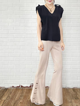 TYNVIE 金扣喇叭裤-燕麦色