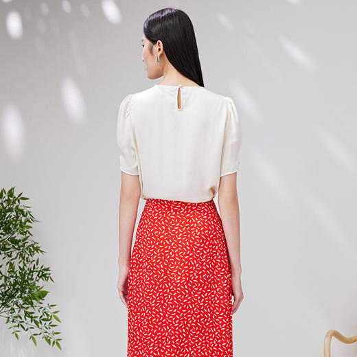 EITIE爱特爱夏季新款娃娃领领口百搭纯色小上衣7013718 商品图4