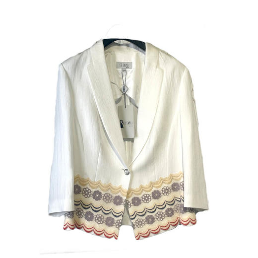 圣三利女装 新款优雅气质花朵蕾丝拼接西服外套SL2012117 商品图5