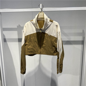 太平鸟女装国家宝藏&PEACEBIRD联名撞色外套A1BBC2108卡其