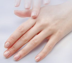 得了灰指甲，易传染，难治愈？这个方法坚持下来，轻松赶走灰指甲！