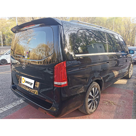 奔驰 威霆 2.0T 精英版 7座【长租-北京】 商品图3