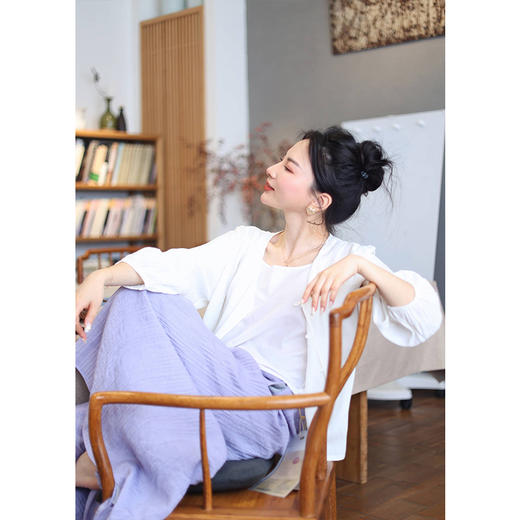 【线上专属】V领衬衫（23710167-凝脂） 商品图3