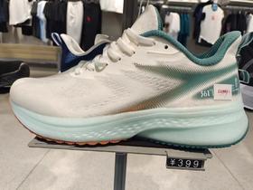 80620201 05478892 361男士超轻跑鞋 572322202－1/－4