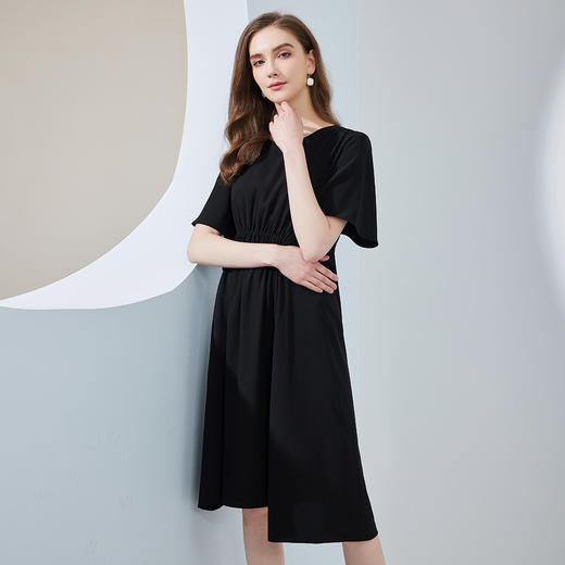 RF8E5斯尔丽瑟俪2023夏季新款腰部抽皱不规则连衣裙气质显瘦A摆裙 商品图2