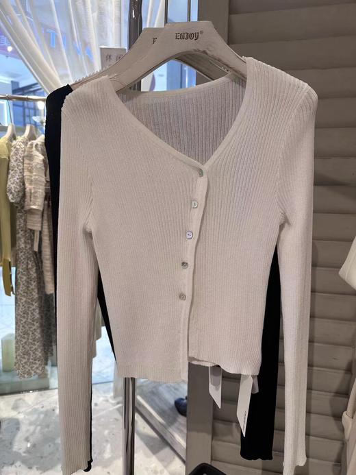 【门店同款】春季V领斜扣开衫 150272052 商品图0
