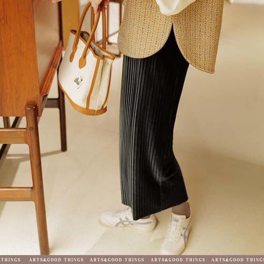 水波不兴 纵纹压褶直筒裙烟栗色佛青蓝沙白驼 山林曦照 商品图3