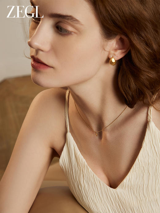 ZEGL简约十字项链女生2023年新款潮轻奢小众设计感高级复古锁骨链 商品图2