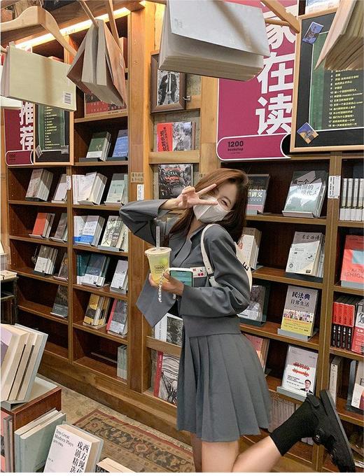 <曾小咸推荐>巨折清仓秒杀，稀有现货24小时发【仅限今日】女装甜酷jk学院风秋季长短袖西装外套 / 百褶短裙 商品图2