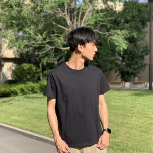 【10色高品质纯棉纯色圆领T恤】100%棉，还加了一层磨毛工艺，面料手感摸起来非常的舒服 商品图8