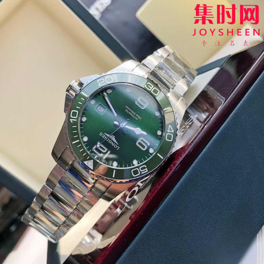 浪琴新款康卡斯系列【绿色面】小绿水鬼 男士腕表 增强夜光持久效果！
机芯：搭载进口西铁城 商品图4