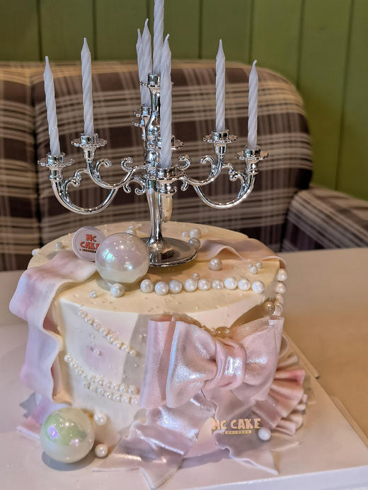 烛台蝴蝶结蛋糕（粉色渐变） 商品图0