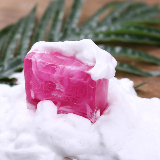 玫瑰精油手工皂提亮肤色补水温和去黑祛螨虫香皂学生洗脸洗澡批发 商品图1