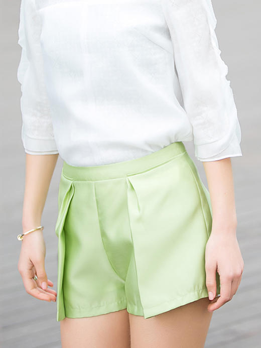 OLrain法式高级穿搭绿色休闲裤女夏季2022年新款高腰显瘦a字短裤 商品图0