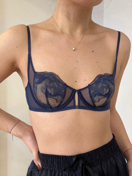 LOAM｜涟漪 Balconette双层蕾丝1/2杯记忆钢圈  [ 深海蓝 / 流沙金 ] 商品图4