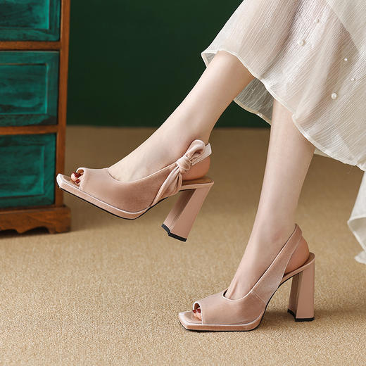 时尚休闲，春夏优雅平头鱼嘴高跟粗跟丝绒凉鞋DZM-2367 商品图1