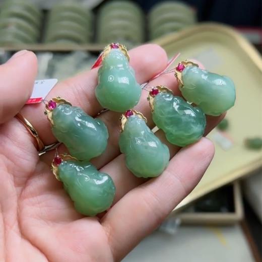 和田玉-18K碧玉吊坠 商品图0