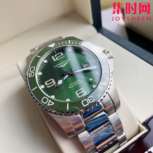 浪琴新款康卡斯系列【绿色面】小绿水鬼 男士腕表 增强夜光持久效果！
机芯：搭载进口西铁城 商品图3