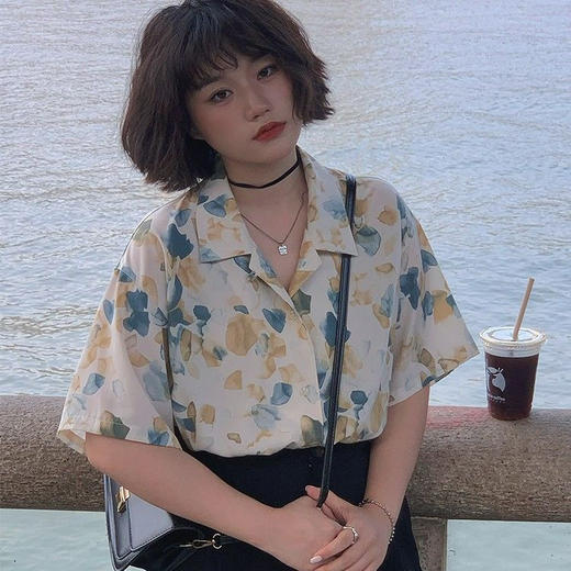 【随性复古防晒度假风】月半鱼法式复古休闲花衬衫短袖女夏季雪纺衫外穿度假风两穿防晒衣 商品图2