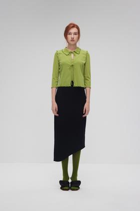 木耳边系带门襟短外套