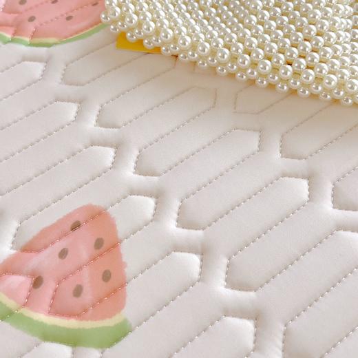 “夏被”【乳胶凉席三件套床单款】会呼吸的凉感丝 抗菌防螨透气性强 天然乳胶 凉感丝清凉好睡眠-CC 商品图5