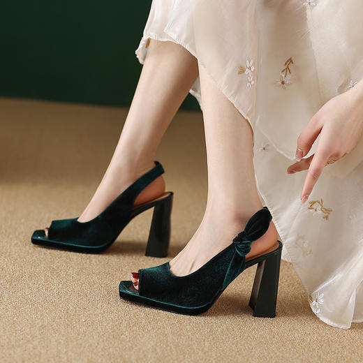 时尚休闲，春夏优雅平头鱼嘴高跟粗跟丝绒凉鞋DZM-2367 商品图6