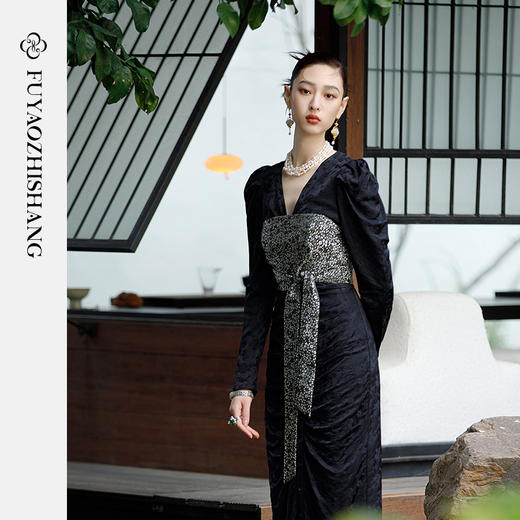 扶摇系列 V领单排扣显瘦连衣裙 商品图2