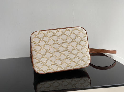 Celine原厂皮白花水桶大号，亏本清，无包装不退换 商品图8