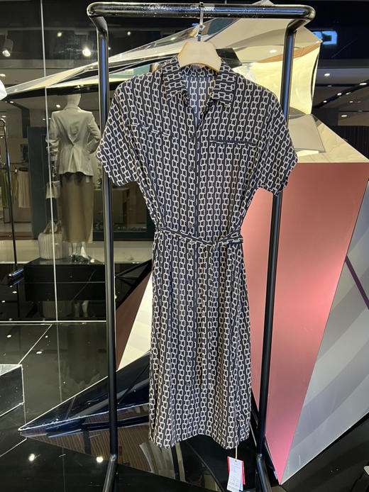 女士真丝环环相扣连衣裙 商品图0