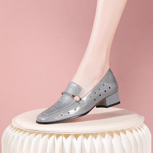 春夏新款，洞洞通勤平头超迁皮小皮鞋YSML-A053-076 商品图4