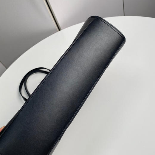 TB顶级原单托特包，原价500+，大号299，小号280，有黑色和藏青色可选 商品图5