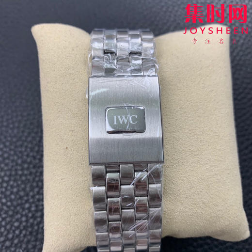 ZF经典臻品【驰骋高空 分秒必“真”】
万国IWC3777飞行员计时系列 商品图8