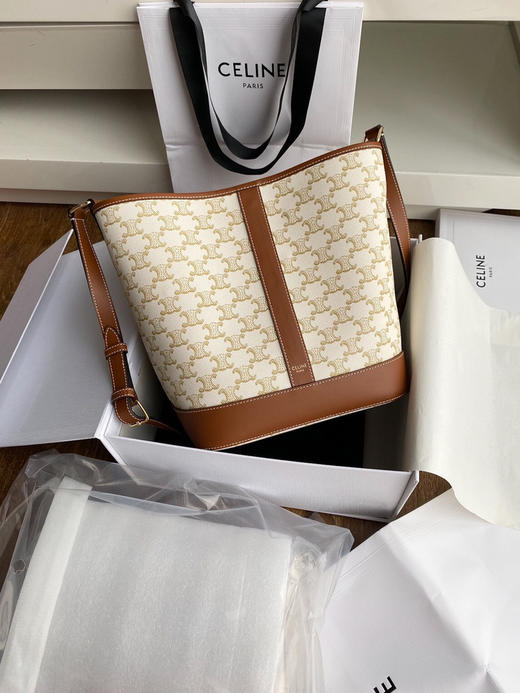 Celine原厂皮白花水桶大号，亏本清，无包装不退换 商品图3