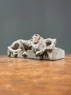 青石雕猛虎形镇纸摆件，顺丰包邮