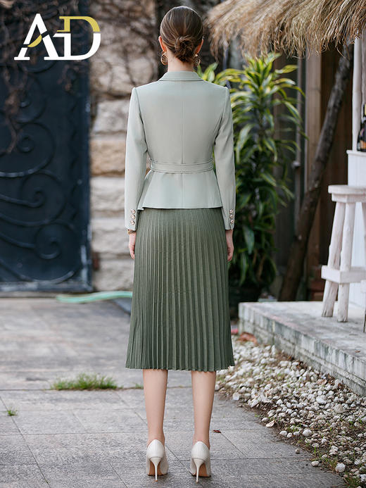 AD春季洋气绿色西装外套女士收腰西服高级感时尚两件套百褶半裙子 商品图4